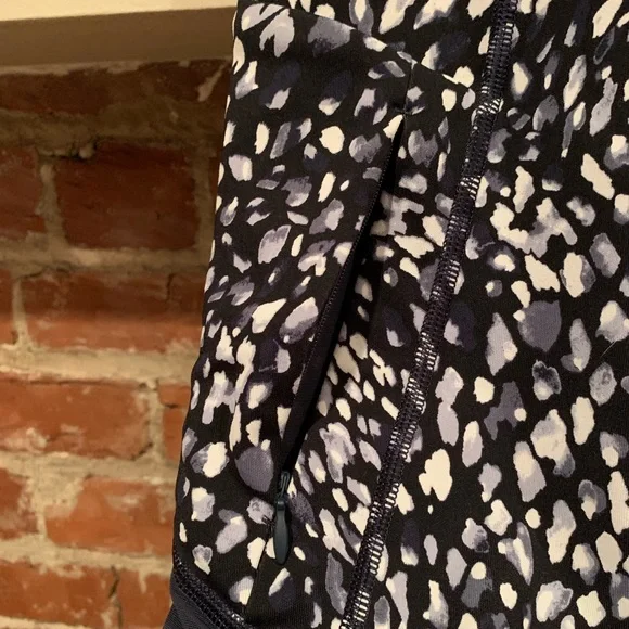 Athleta All In Crop Legging | Womens Large - Picture 6 of 12